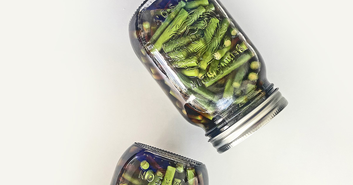 pickled-garlic-scapes